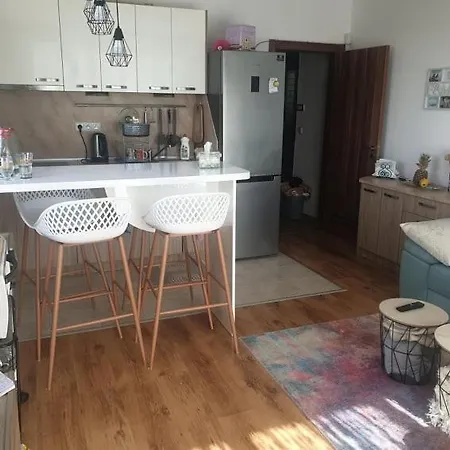 Διαμέρισμα Seaside 1-br With Pool Access *