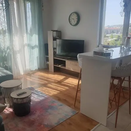 Seaside 1-br With Pool Access アパート