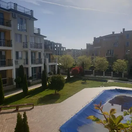 アパート Seaside 1-br With Pool Access