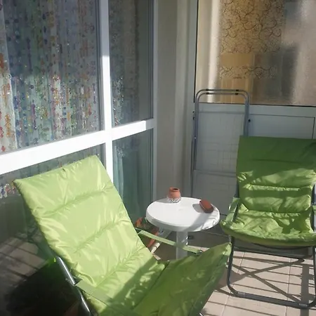 Seaside 1-br With Pool Access Διαμέρισμα *