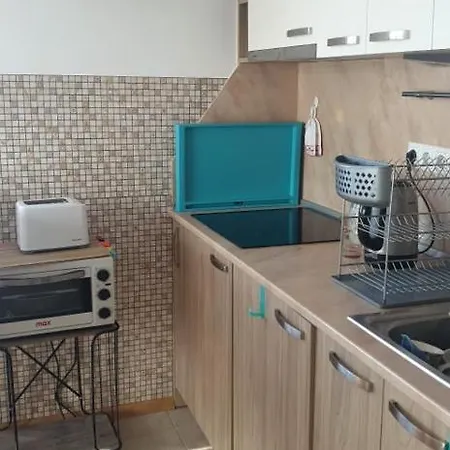 Seaside 1-br With Pool Access Byala (Varna)