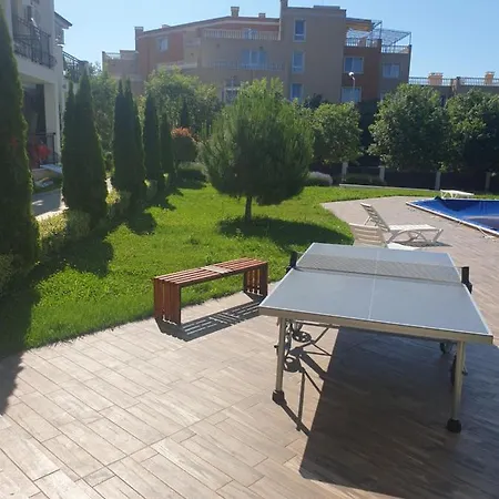 Διαμέρισμα Seaside 1-br With Pool Access *