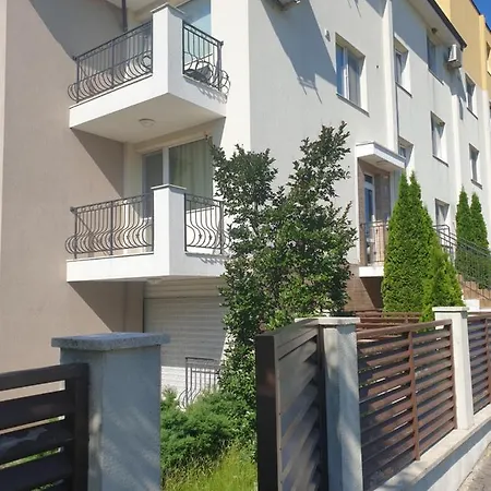 Seaside 1-br With Pool Access * Byala (Varna)