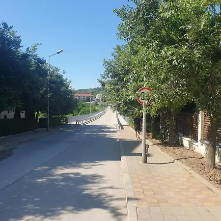 Seaside 1-br With Pool Access Διαμέρισμα