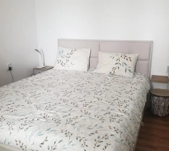 Seaside 1-br With Pool Access דירה ביאלה