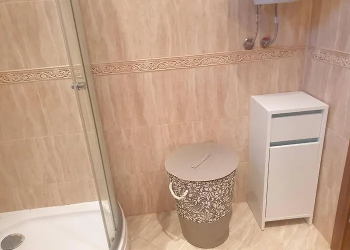 Seaside 1-br With Pool Access