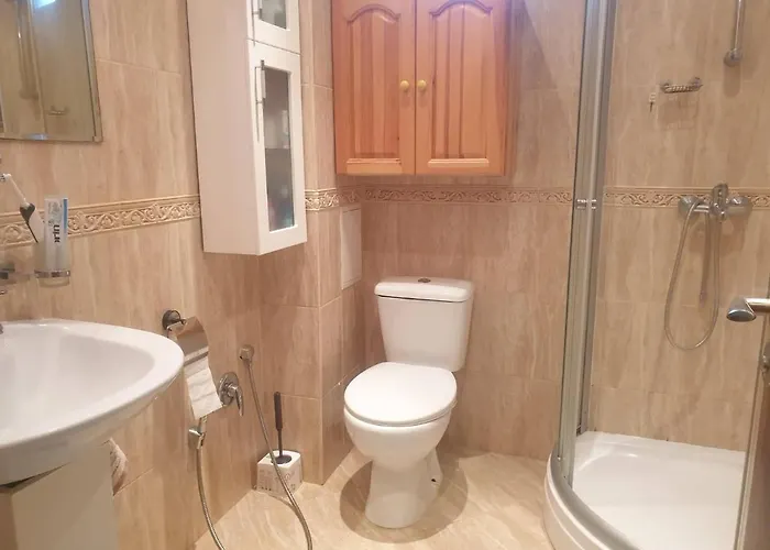 Seaside 1-br With Pool Access